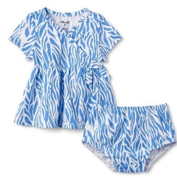 ❤️10/$40 New baby outfit - Picture 1 of 2